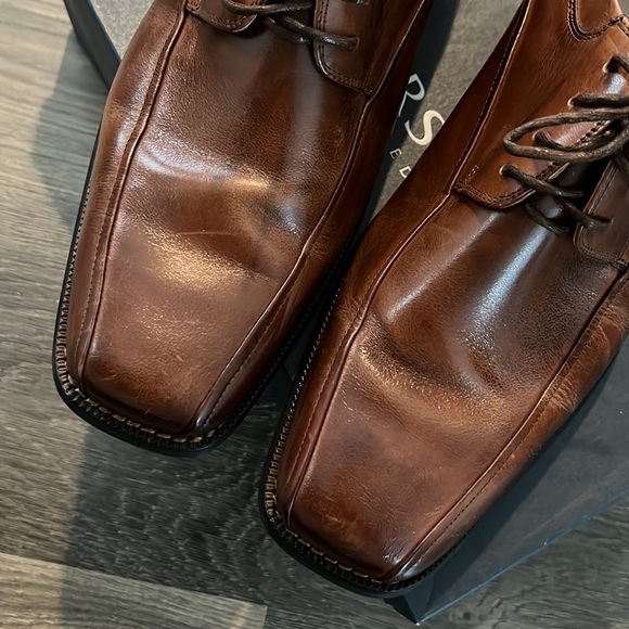 Like New Florsheim Alverson Brown Leather Dress Shoes size 11 - Picture 2 of 6